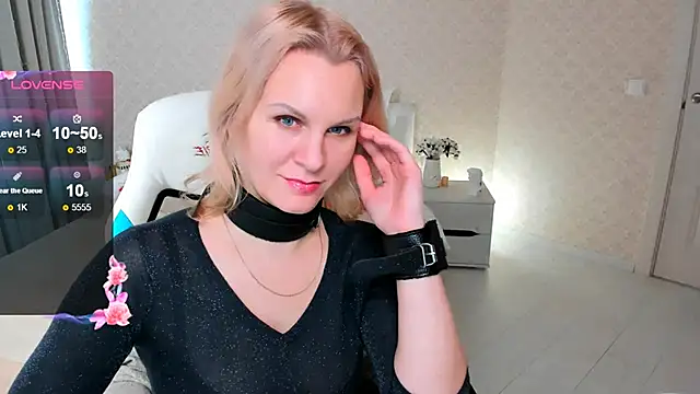 Louisa Bay online show from 4, 2, 2025