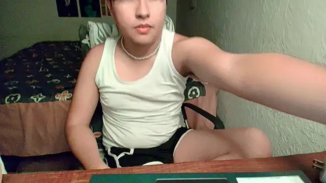 Snapshot of shinji-18 chatting on 18, 3, 2025 shinji-18 online show from 18, 3, 2025