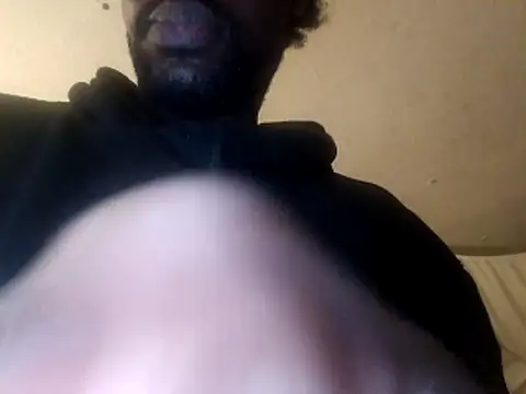 Snapshot of DevinToore chatting on 16, 11, 2025 DevinToore online show from 16, 11, 2025