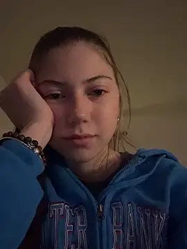 emilycoco online show from 22, 3, 2026