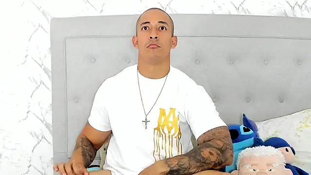 Snapshot of luigiferrara chatting on 6, 2, 2025 luigiferrara online show from 6, 2, 2025