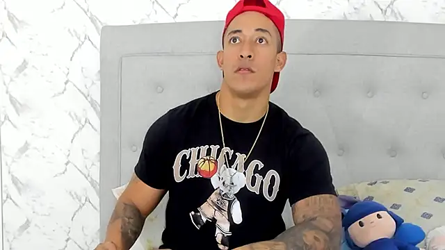 Snapshot of luigiferrara chatting on 16, 2, 2025 luigiferrara online show from 16, 2, 2025