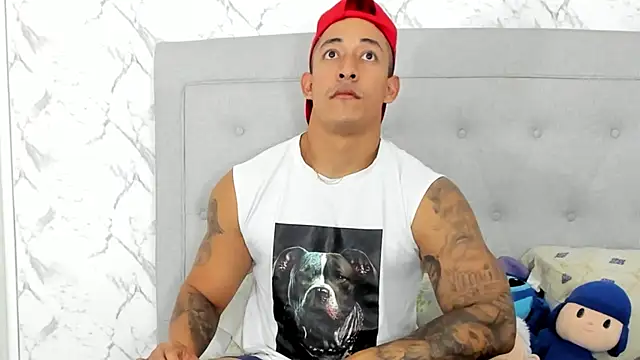 Snapshot of luigiferrara chatting on 17, 2, 2025 luigiferrara online show from 17, 2, 2025