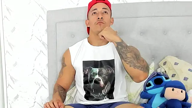 Snapshot of luigiferrara chatting on 21, 2, 2025 luigiferrara online show from 21, 2, 2025