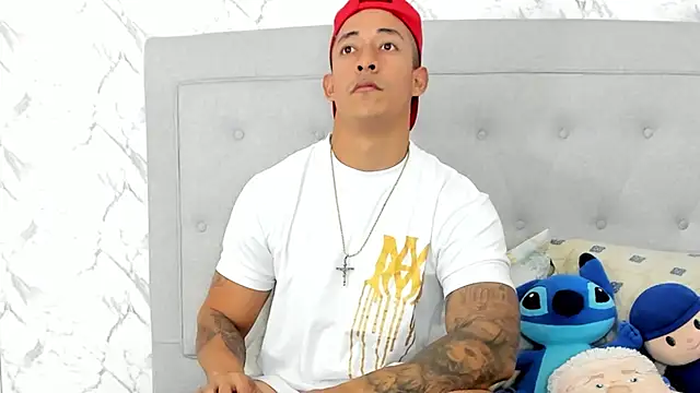 Snapshot of luigiferrara chatting on 23, 2, 2025 luigiferrara online show from 23, 2, 2025