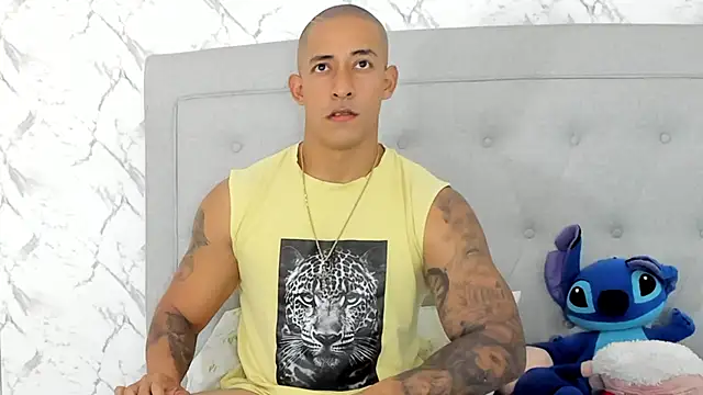 Snapshot of luigiferrara chatting on 28, 2, 2025 luigiferrara online show from 28, 2, 2025