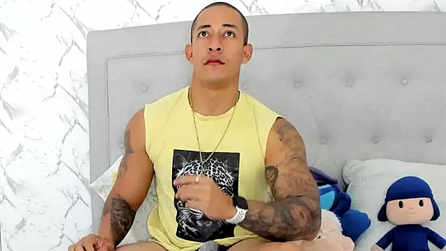 Snapshot of luigiferrara chatting on 15, 3, 2025 luigiferrara online show from 15, 3, 2025