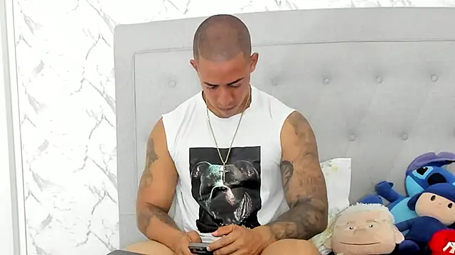 Snapshot of luigiferrara chatting on 19, 3, 2025 luigiferrara online show from 19, 3, 2025