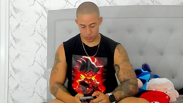 Snapshot of luigiferrara chatting on 11, 9, 2025 luigiferrara online show from 11, 9, 2025