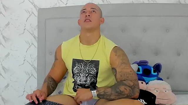 Snapshot of luigiferrara chatting on 30, 9, 2025 luigiferrara online show from 30, 9, 2025