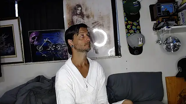 titclitcmndr online show from 18, 2, 2025