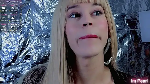 Snapshot of im_pearll chatting on 10, 7, 2026 im pearll online show from 10, 7, 2026