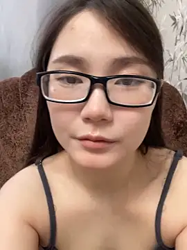 Snapshot of Milka23 chatting on 15, 11, 2025 Milka23 online show from 15, 11, 2025