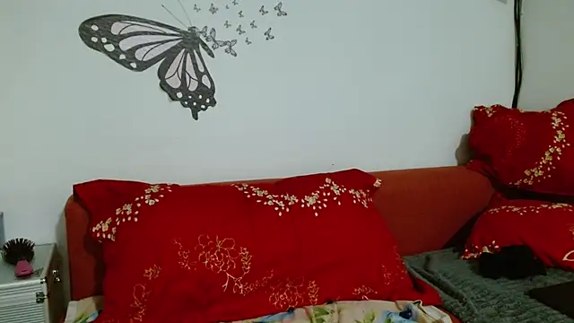 Snapshot of LadyHellene chatting on 8, 11, 2025 LadyHellene online show from 8, 11, 2025