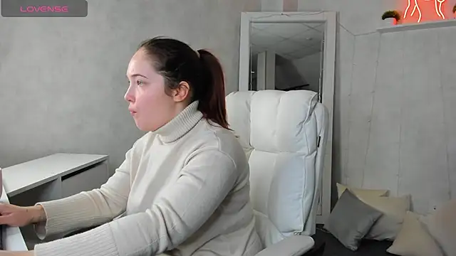 Aliisson Edwards online show from 2, 2, 2025