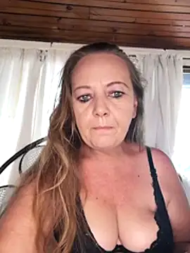 Kimmyb777 online show from 4, 4, 2026