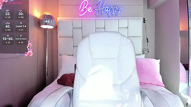 Snapshot of VioletthaRous chatting on 21, 10, 2025 VioletthaRous online show from 21, 10, 2025