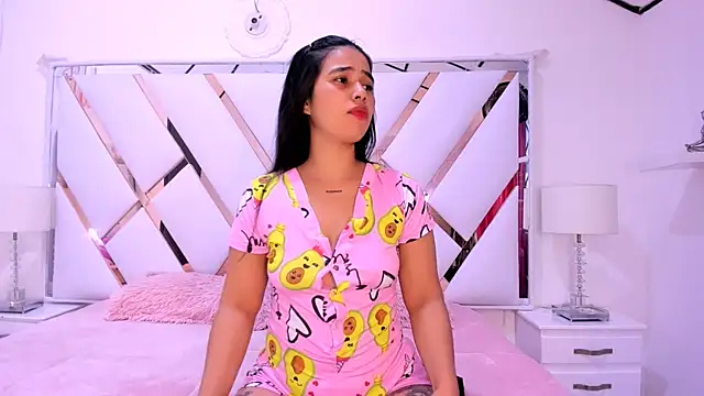 Snapshot of naughty__sara chatting on 12, 2, 2025 naughty  sara online show from 12, 2, 2025