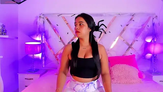 Snapshot of naughty__sara chatting on 17, 10, 2025 naughty  sara online show from 17, 10, 2025