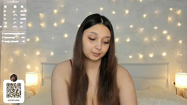 Snapshot of UdeleBarns chatting on 3, 2, 2025 UdeleBarns online show from 3, 2, 2025