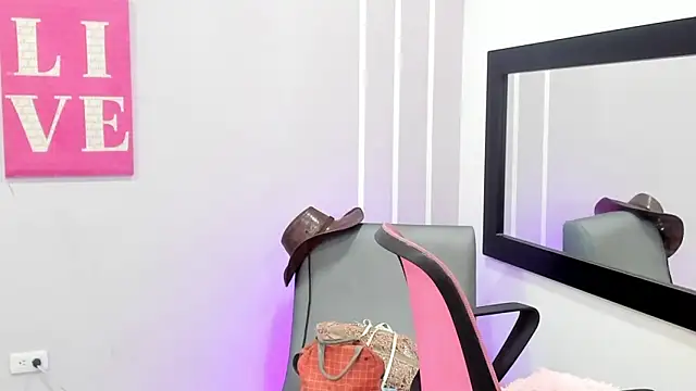 Snapshot of Andy_Gamboa chatting on 25, 1, 2025 Andy Gamboa online show from 25, 1, 2025