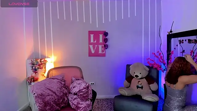 Snapshot of Andy_Gamboa chatting on 3, 11, 2025 Andy Gamboa online show from 3, 11, 2025