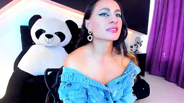 Coral Gibson online show from 12, 2, 2025