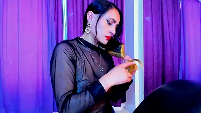 Coral Gibson online show from 19, 2, 2025