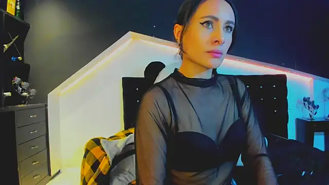 Coral Gibson online show from 22, 3, 2025