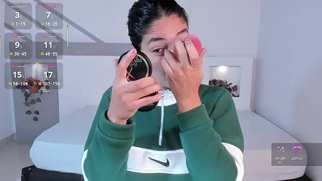 ScarlettWet9 online show from 7, 11, 2025