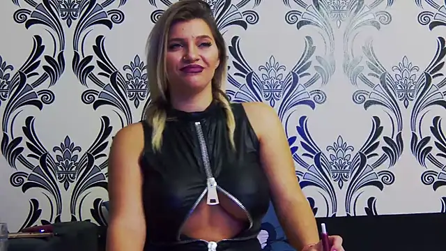 Snapshot of Lorehottie chatting on 15, 3, 2025 Lorehottie online show from 15, 3, 2025