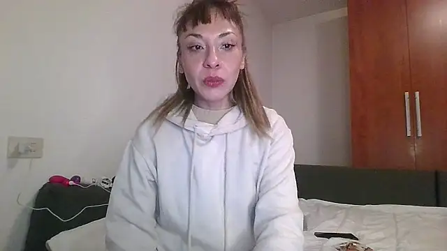 Snapshot of KarolinaReaper chatting on 30, 12, 2024 KarolinaReaper online show from 30, 12, 2024