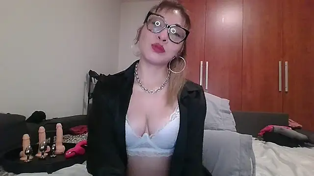 Snapshot of KarolinaReaper chatting on 7, 2, 2025 KarolinaReaper online show from 7, 2, 2025