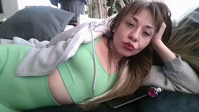 Snapshot of KarolinaReaper chatting on 17, 2, 2025 KarolinaReaper online show from 17, 2, 2025