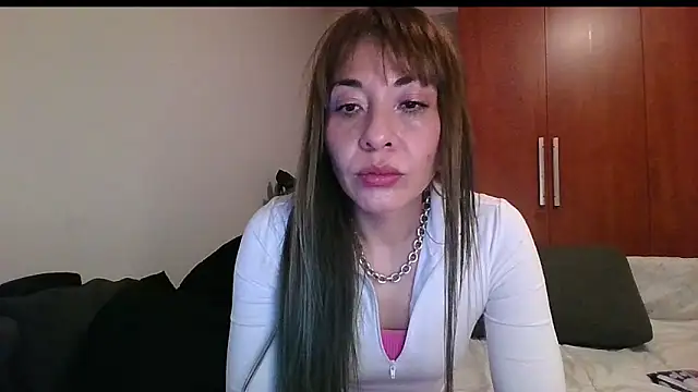 Snapshot of KarolinaReaper chatting on 8, 3, 2025 KarolinaReaper online show from 8, 3, 2025