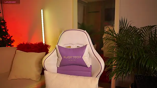 Snapshot of abigail_adamss chatting on 31, 12, 2024 abigail adamss online show from 31, 12, 2024