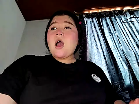 Snapshot of sharyl_24 chatting on 16, 10, 2025 sharyl 24 online show from 16, 10, 2025