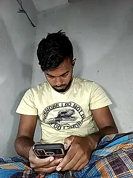 Snapshot of arafat_mia chatting on 8, 1, 2025 arafat mia online show from 8, 1, 2025