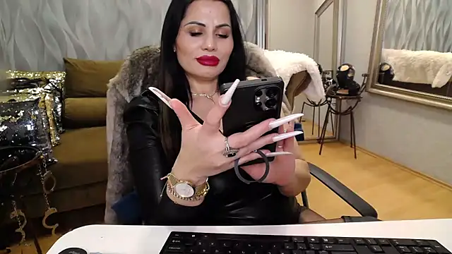 Sara Poison online show from 5, 3, 2026