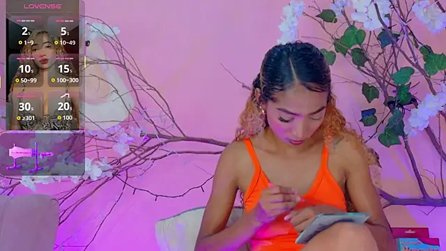 Charlotte Love10 online show from 8, 4, 2026