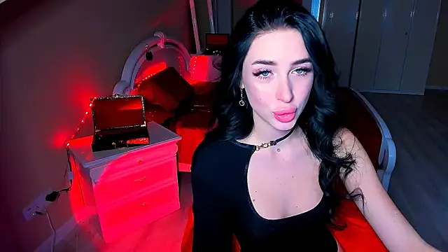 Snapshot of lovely_desire chatting on 8, 12, 2024 lovely desire online show from 8, 12, 2024