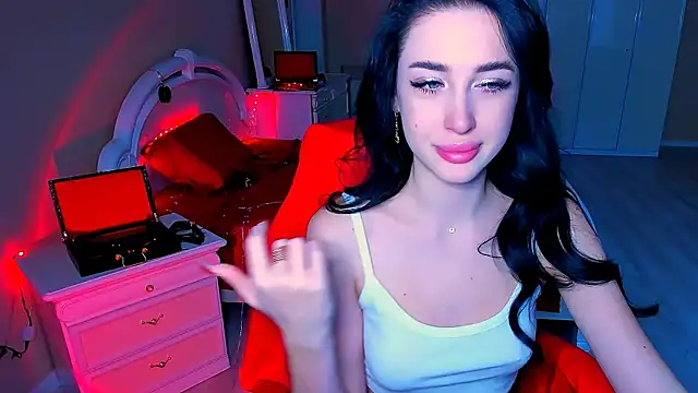 Snapshot of lovely_desire chatting on 15, 12, 2024 lovely desire online show from 15, 12, 2024