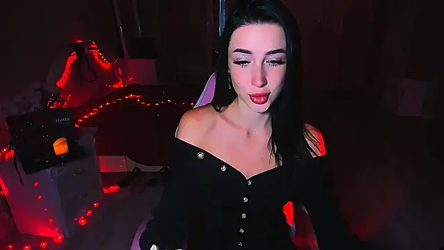 Snapshot of lovely_desire chatting on 10, 9, 2025 lovely desire online show from 10, 9, 2025