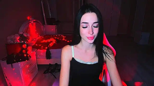 Snapshot of lovely_desire chatting on 12, 10, 2025 lovely desire online show from 12, 10, 2025