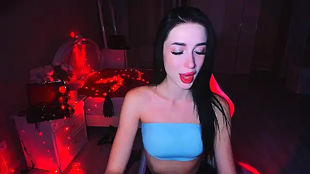 Snapshot of lovely_desire chatting on 14, 10, 2025 lovely desire online show from 14, 10, 2025