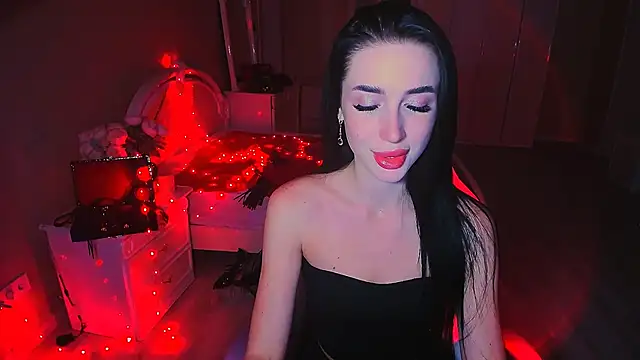 Snapshot of lovely_desire chatting on 17, 10, 2025 lovely desire online show from 17, 10, 2025