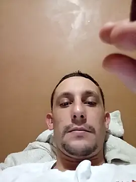 chicomalo3024 online show from 11, 2, 2025