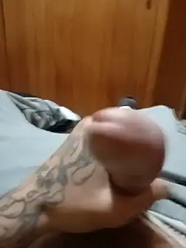 chicomalo3024 online show from 13, 2, 2025