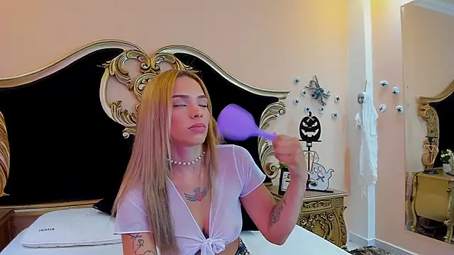 Snapshot of ambarsorachi chatting on 20, 10, 2025 ambarsorachi online show from 20, 10, 2025