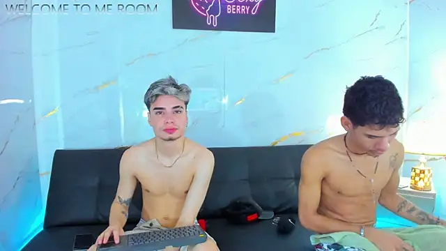 little alex01 online show from 22, 2, 2026